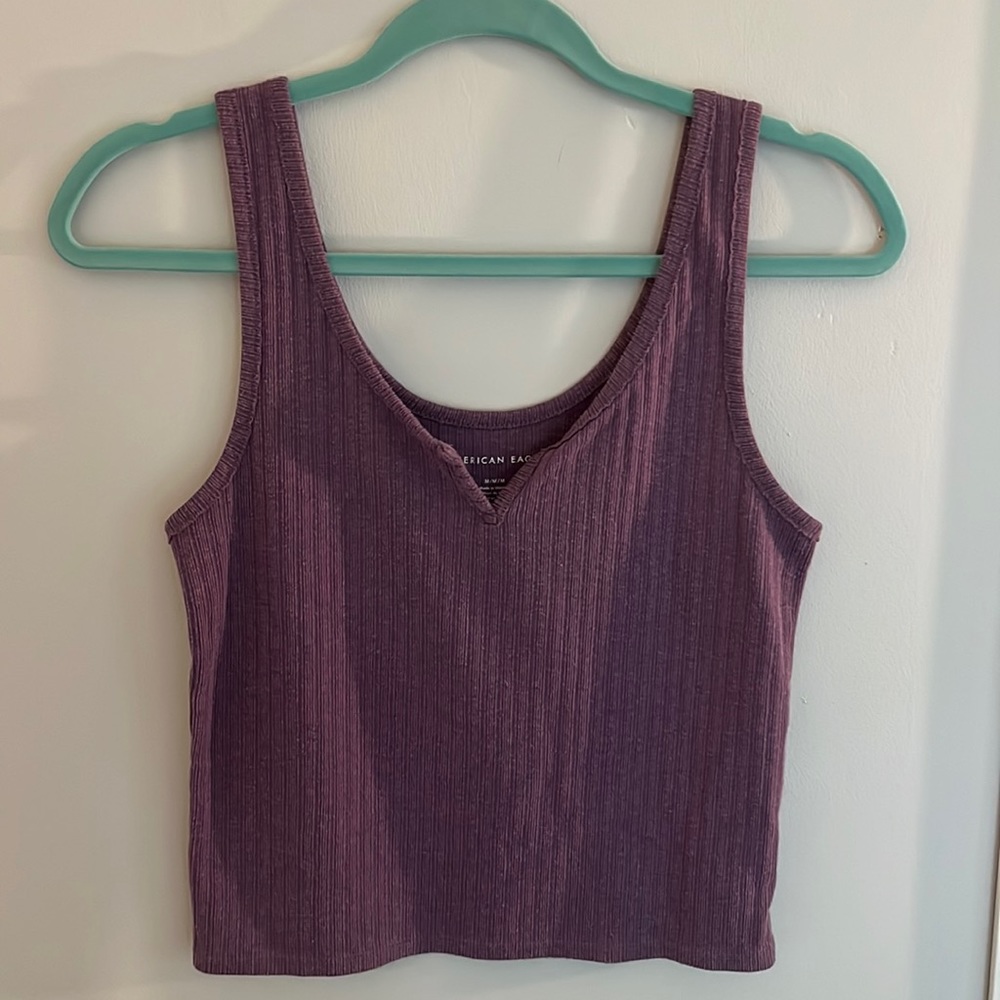 American Eagle notch front tank top